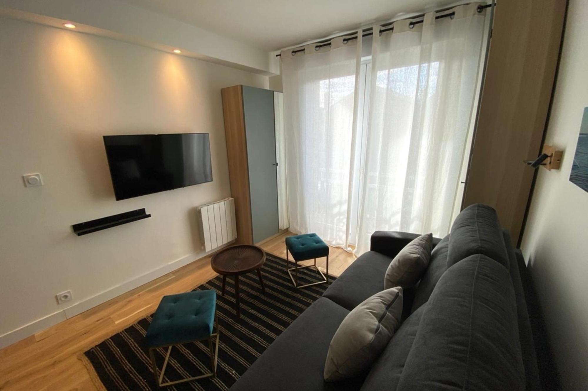 Apartment Beautiful With Pool Talence
